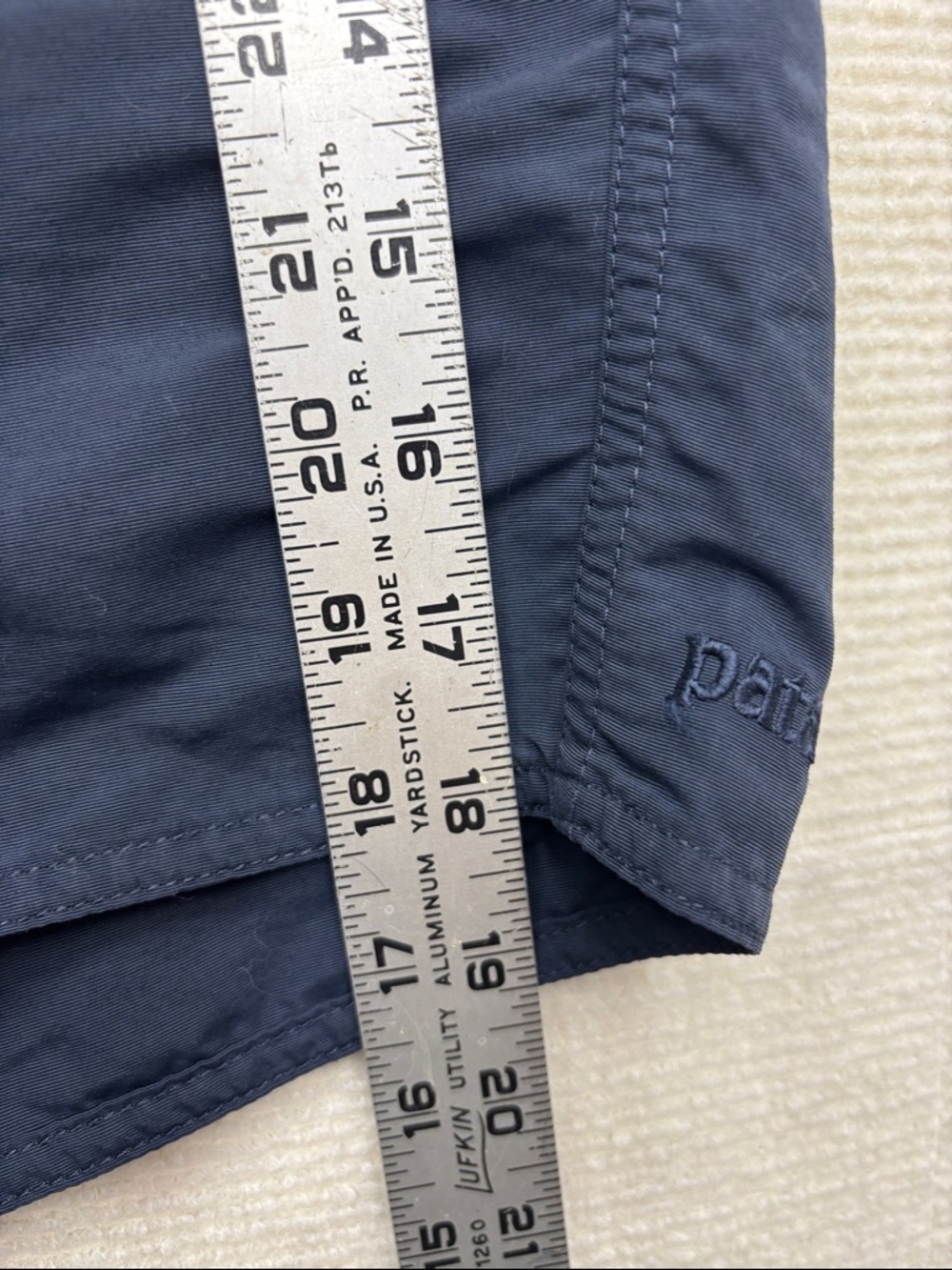 Patagonia | 32 Men's Navy Swim Trunks - Classic Drawstring Boardshorts - Picture 3 of 6